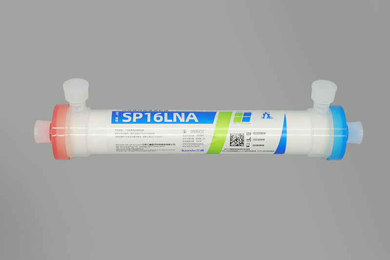 Disposable blood dialyzer (PP)